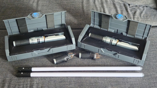 Sable Luz Lightsaber Cal Kestis Galaxies Edge (Usado)