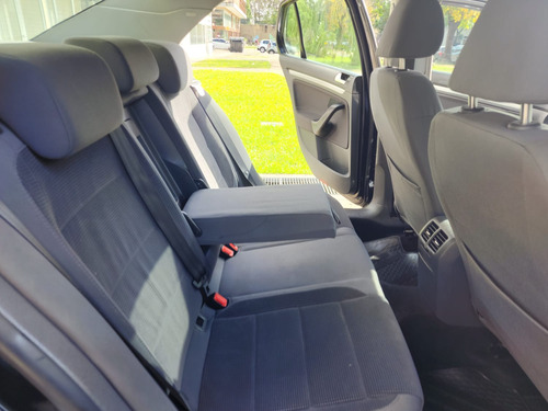 Volkswagen Vento 2.5 Advance 170cv