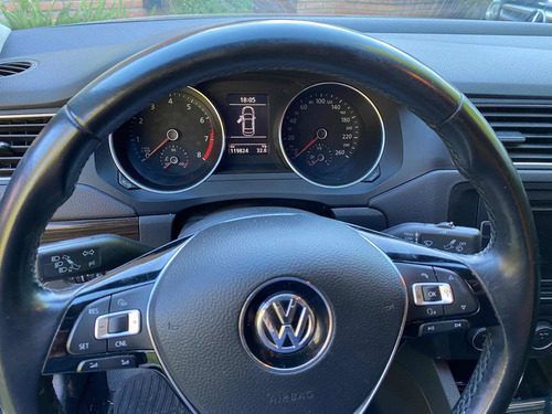 Volkswagen Vento 2.5 Advance Plus 170cv Tiptronic 2015