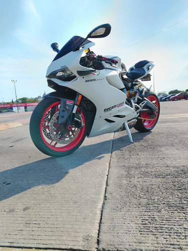 Ducati Panigale 899