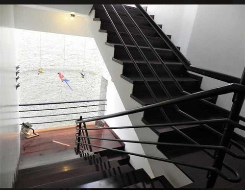 En Venta Hermosa Quinta En El Marqués Norte. Costruccion De Primera!!! Anexo Para Huéspedes. Terraza Con Vista Al Ávila. (alianza)