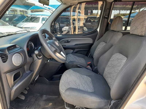 Imagem 11 de 12 de Fiat Doblo Essence 7l E