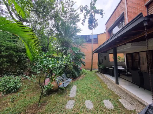 Casa En Venta En El Poblado Sector Los Gonzalez