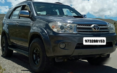 Toyota Fortuner Full 2011 Full