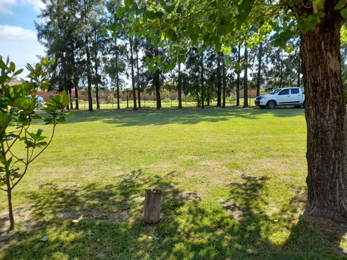 Venta Casa Quinta 4 Ambientes En Cañuelas, Cochera