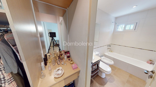 Casa Chalet En Venta O Permuta Ubicado En Francisco Álvarez, Moreno, G.b.a. Zona Oeste
