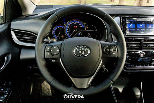Imagen 6 de 13 de Toyota Yaris Sedán Xls At Tss - 0km Olivera Automotores