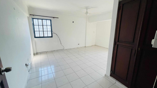 Apartamento En Bueno Aires, Avenida Independencia