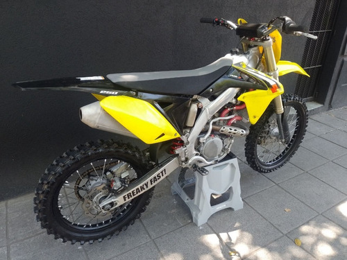 Imagen 11 de 25 de Suzuki Rmz 250 Modelo 2016 Con 140hs