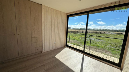 Casa En Venta En La Reserva, Frutillar