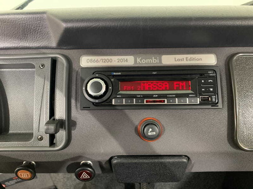 Imagem 12 de 15 de Volkswagen Kombi Last Edition 56 1.4 Mi Total Flex