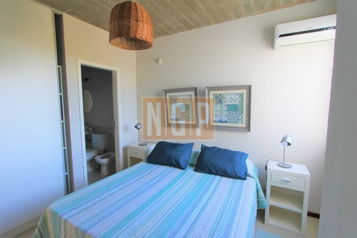 Apartamento En La Barra, 2 Dormitorios -ref:17201