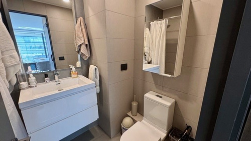 Departamento En Venta De 2 Dorm. En Lo Barnechea