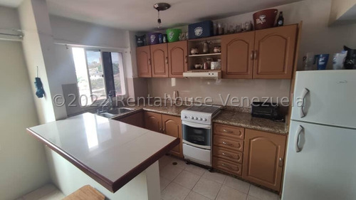 Imagen 24 de 30 de Apartamento En Venta En Avenida Libertador Este De Barquisimeto Lara, Residencias La Roca 0-4-2-4-5-9-3-7-5-4-2 / Código Mls Rent-a-house: 22-21861