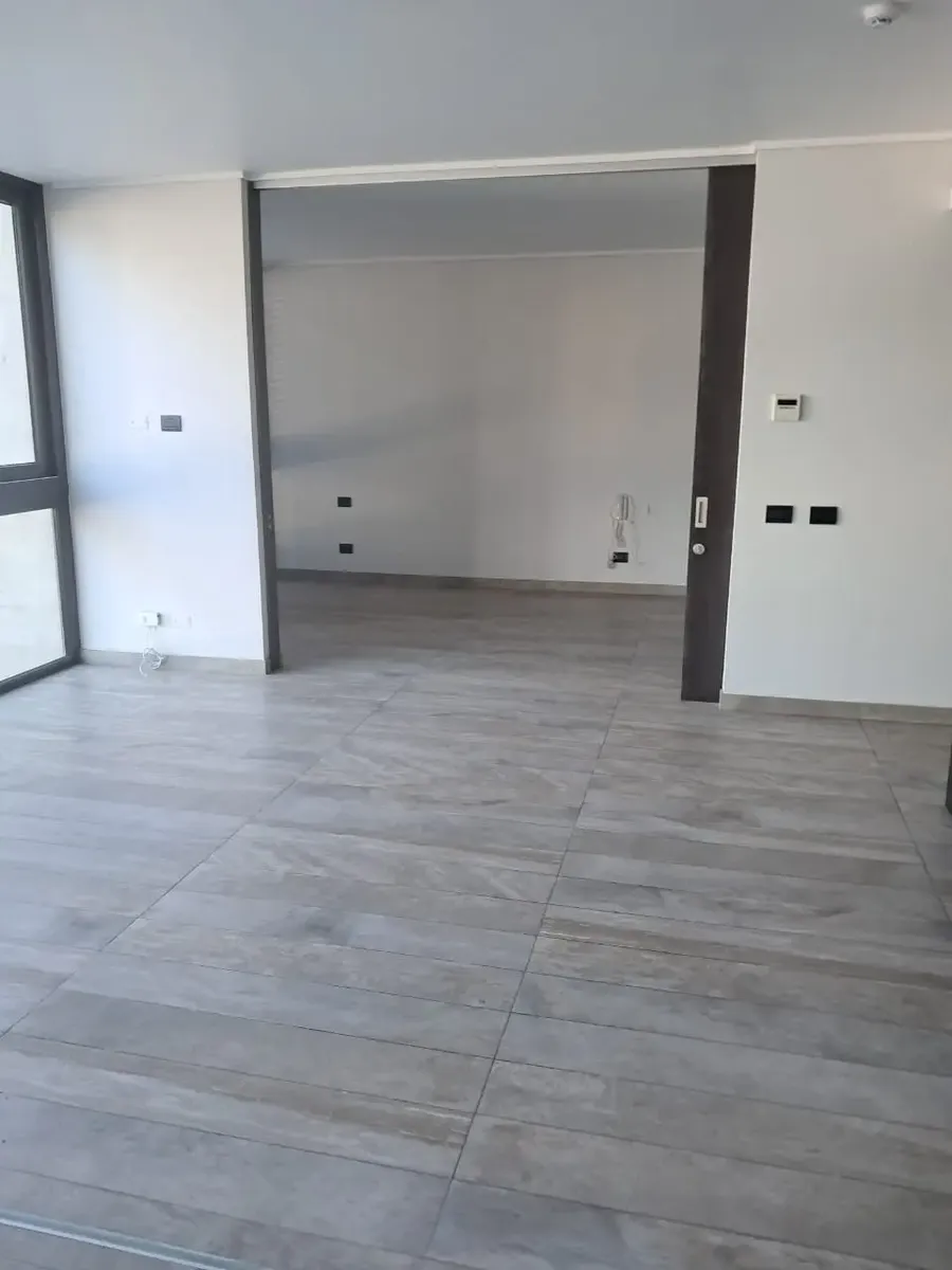 Imagen 3 de 22 de Arriendo Departamento 1 Dorm A Pasos Del Portal La Dehesa ..