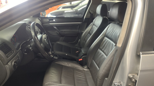 Volkswagen Jetta 2.5 4p