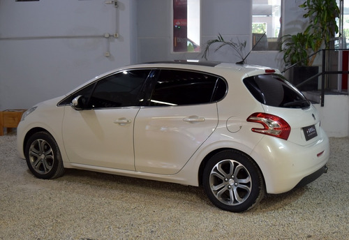 Peugeot 208 Feline 1.6 2013 Gnc Blanco
