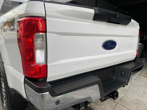 Imagen 11 de 15 de Ford F-250 2017 6.7l Super Duty Cab Dob Diesel 4x4 At