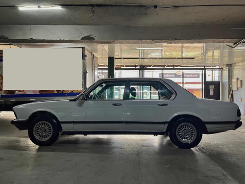 Bmw 735i E23