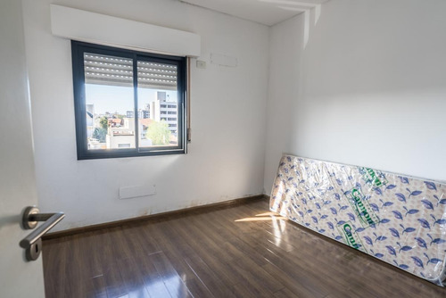 Imagen 14 de 19 de Venta Departamento 3 Ambientes C/ Balcón, Al Frente, Mucha Luz, Excelente Estado.