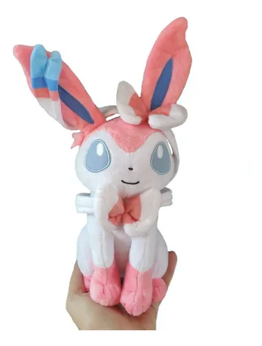 Sylveon Shiny Pelúcia Pokémo Center Eevee Evolução 23cm