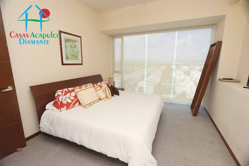Imagen 10 de 14 de Cad Ocean Front 604. Terraza Con Vista Frontal Al Mar