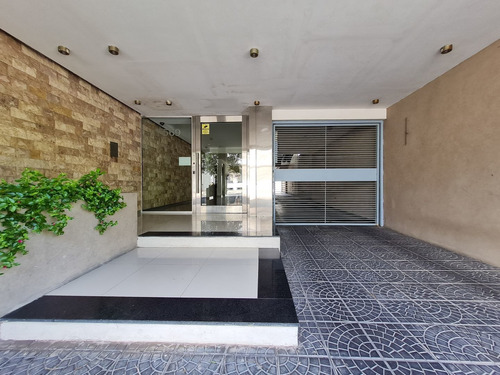 Imagen 3 de 22 de Venta De Departamento 1 Dormitorio Con Cochera, La Plata
