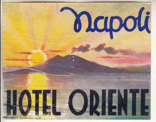 Antiguo Luggage Hotel Oriente Napoli Italia Volcan Vesubio 