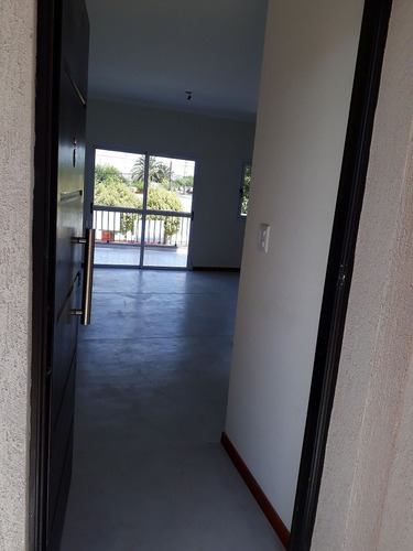 Imagen 2 de 13 de Departamento Duplex En Venta En Chascomus, Calle Obligado
