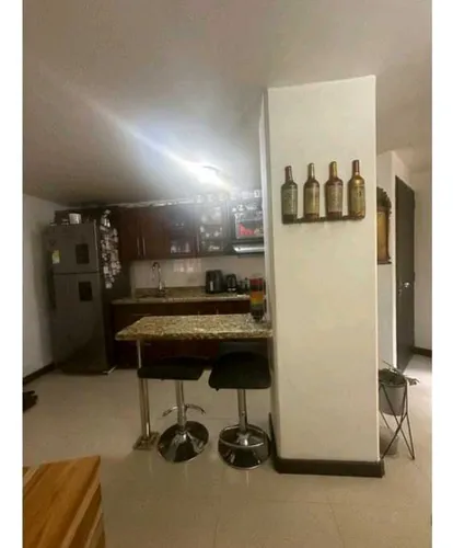 Apartamento Sector Loma De Los Bernal Parte Baja