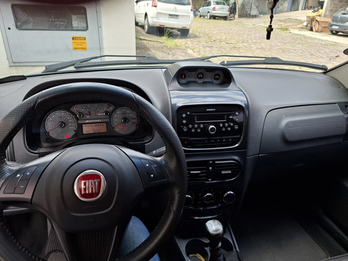 Fiat Strada 1.8 16v Adventure Cab. Dupla Flex 3p