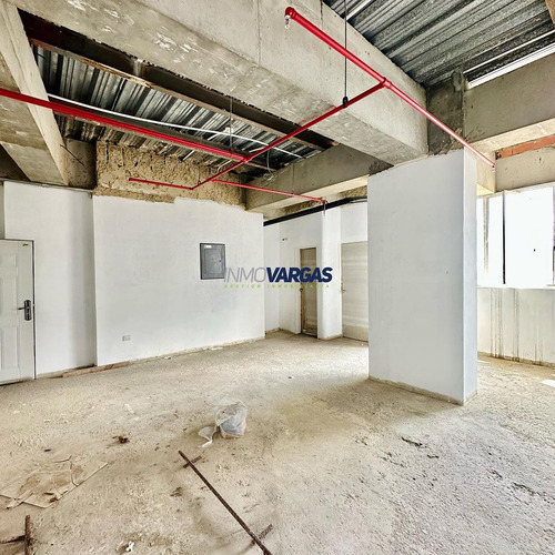 Oficina En En Obra Gris Venta Ubicada En; Maiquetia - La Guaira