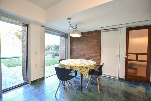 Imagen 29 de 30 de Casa 4 Dormitorios En Venta En La Plata Con Pileta