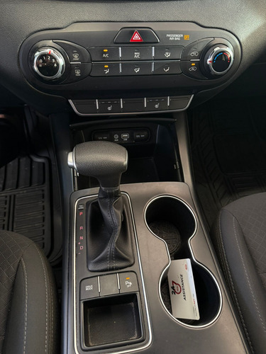 Kia Sorento 2.4 Lx At