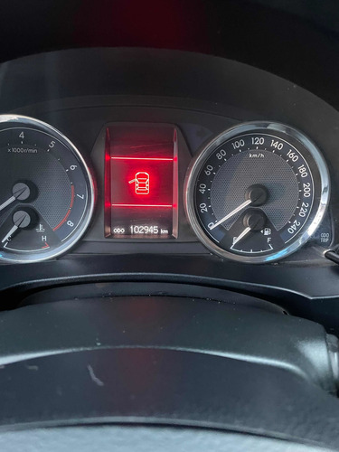 Imagen 19 de 25 de Toyota Corolla 1.8 Xei Manual Año 2016