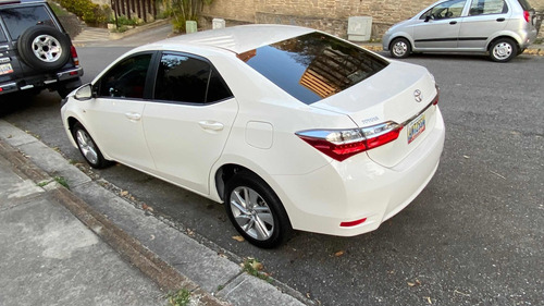 Imagen 2 de 13 de Toyota Corolla Xei