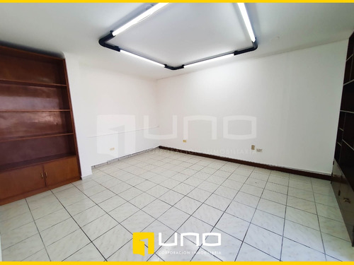 Imagen 2 de 8 de Oficinas En Alquiler En Planta Baja Zona Casa Del Camba