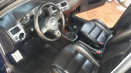 Volkswagen Bora 1.8 Highline T 180cv Cuero