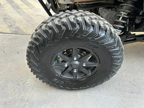 Polaris RZR TURBO S BESTIA
