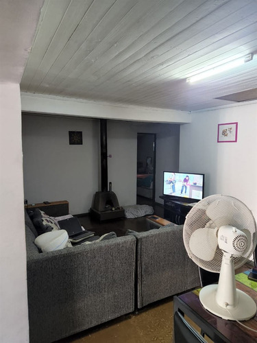 Casa En Venta De 4 Dorm. En Talca