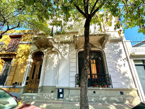 Casa Sobre Lote Propio 9 Ambientes En Barracas Venta