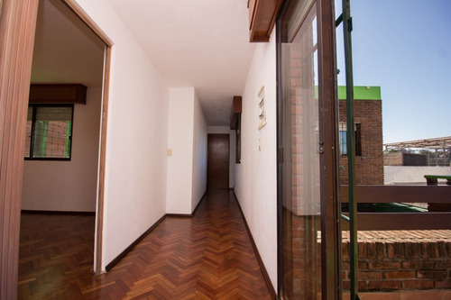 Imagen 14 de 17 de Venta Padron Unico Zona Buceo. 5 Dormitorios, Patio, Muy Buen Estado, Gge X2