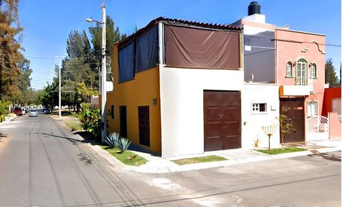 Casa En Venta En Hacienda Santa Fe, Jalisco
