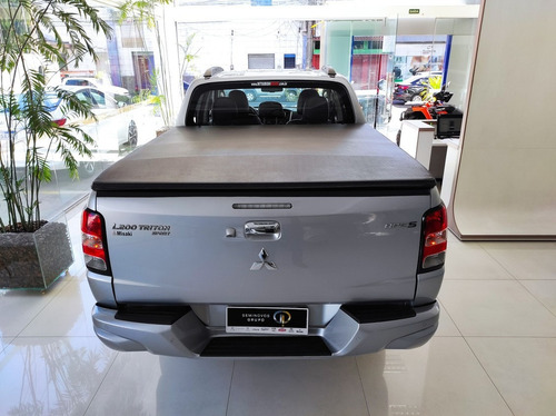 Imagem 4 de 12 de Mitsubishi L200 Triton 2.4 16v Turbo Sport Hpe-s Cd 4x4