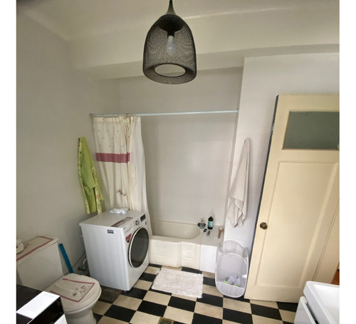 Vendo 2 Excelentes/amplios Deptos Antiguos Pero Remodelados