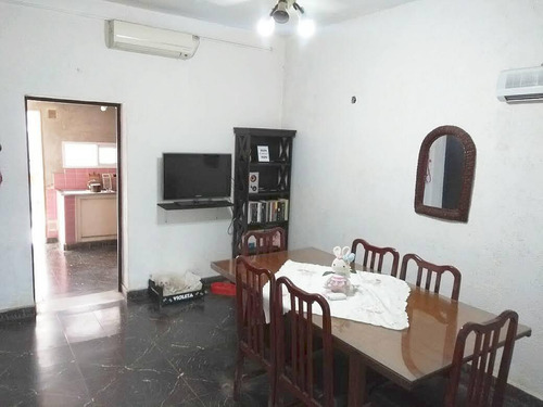 Venta Casa Tres Dormitorios Abasto
