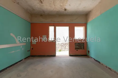 Casa En Venta, Altamira #25-6515