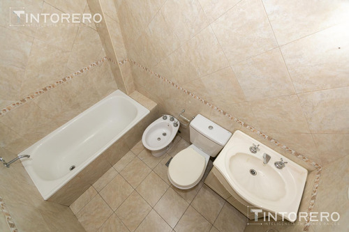 Venta Depto 2 Amb Caseros Apto Credito Balcon Al Frente
