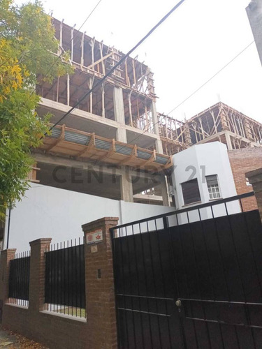 Monoambiente En Construcción Con Balcón 3º Piso Al Contrafrente, La Plata
