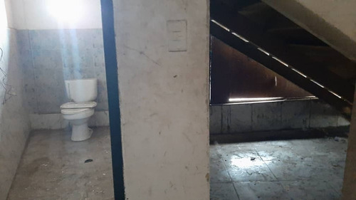 Imagen 6 de 13 de Local Mezzanina En Alquiler, Cc Brisas Del Neveri, Barcelona